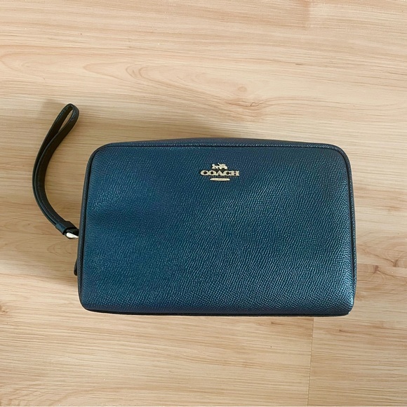Coach Boxy Cosmetic Case # F24797 - Picture 2 of 8
